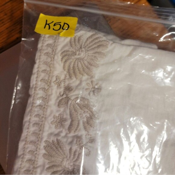 Charter Club Missy White Embroidered Tank Top Size Medium - Picture 8 of 8